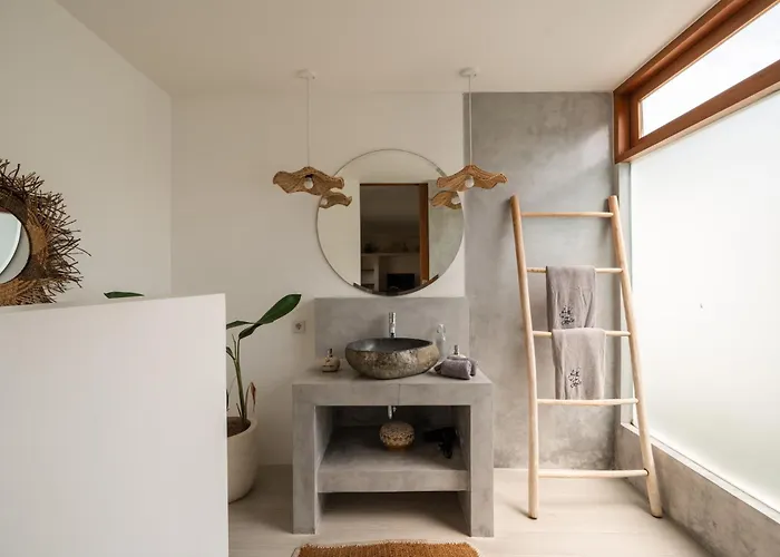 Folie By Alfred In Bali Villa
