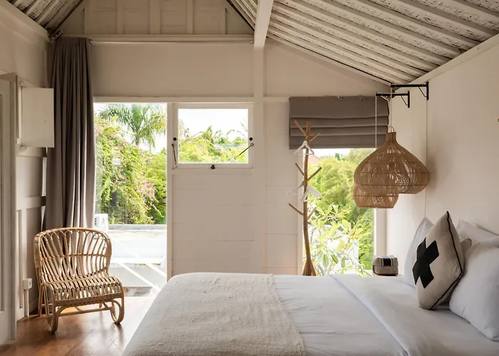 Folie By Alfred In Bali Villa